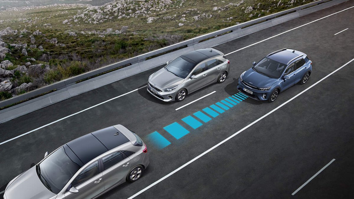 kia-stonic-my24-technology-safety-scc